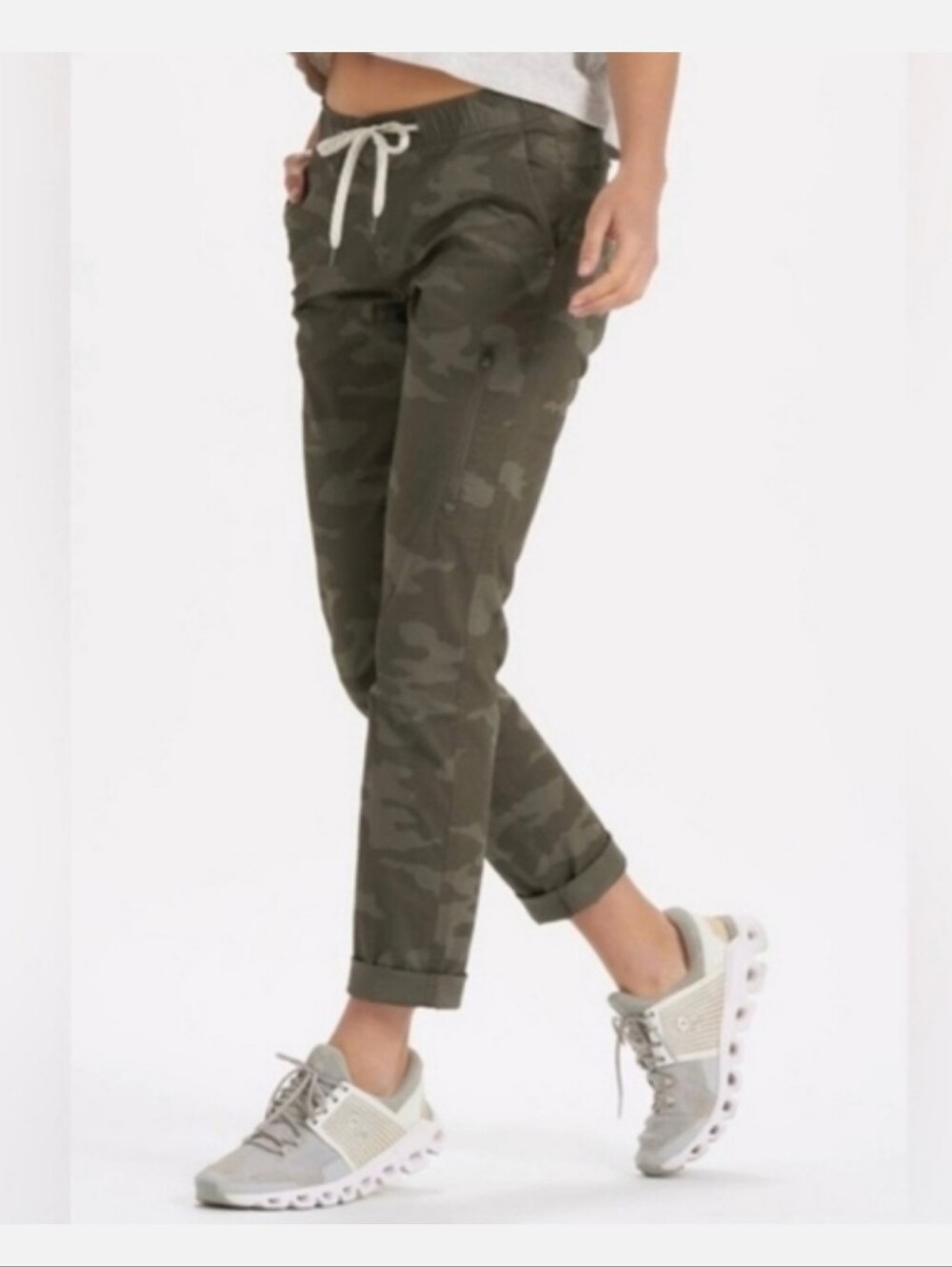 Vuori Women's Camouflage Ripstop Pant